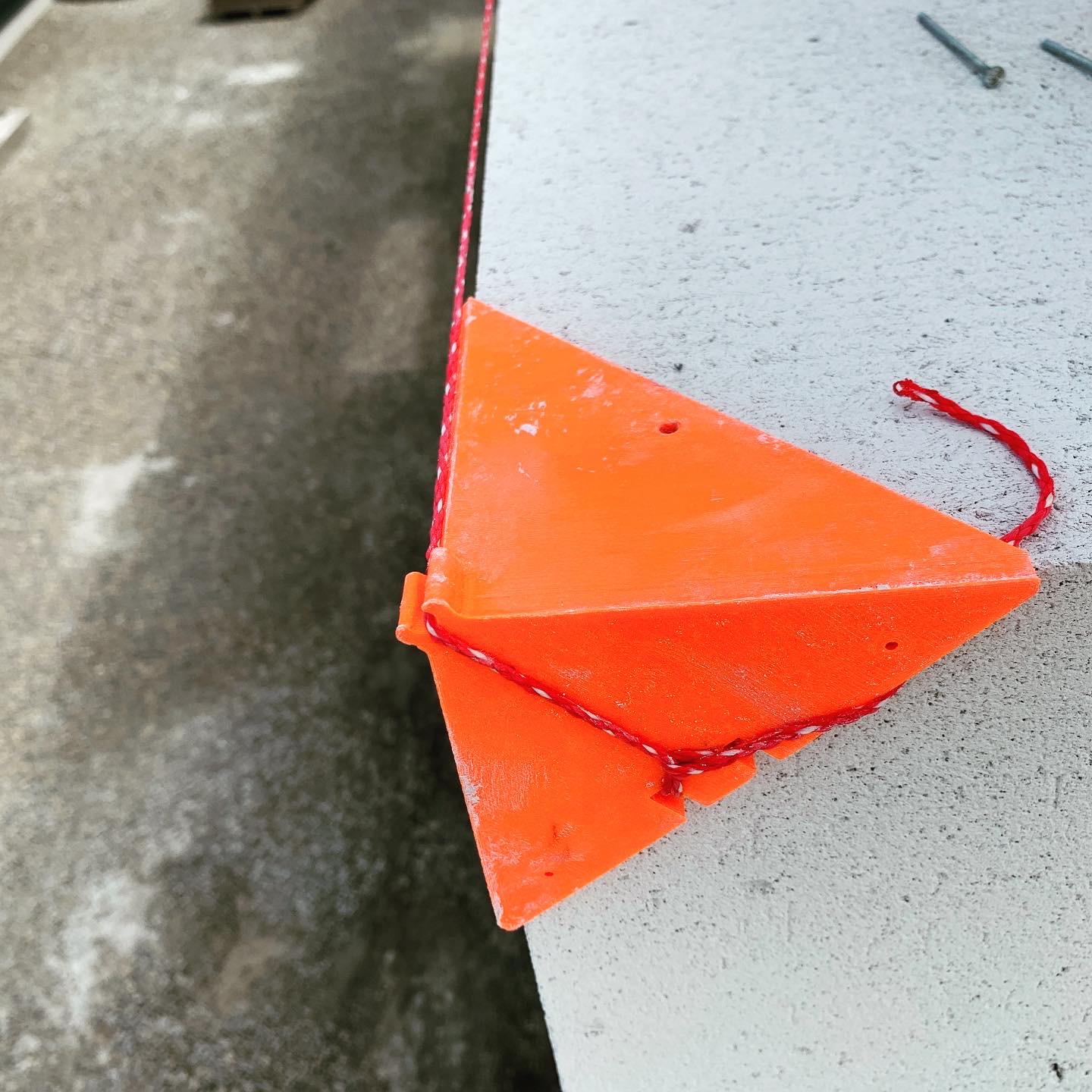 das-filament-petg-filament-50g-sample-2-85-mm-leuchtorange image 3